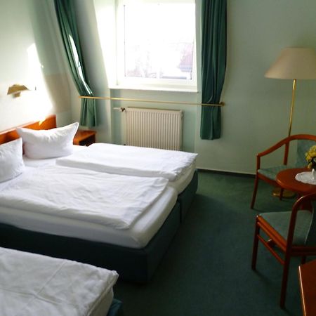 Hotel Brandenburg Кёнигс-Вустерхаузен Экстерьер фото