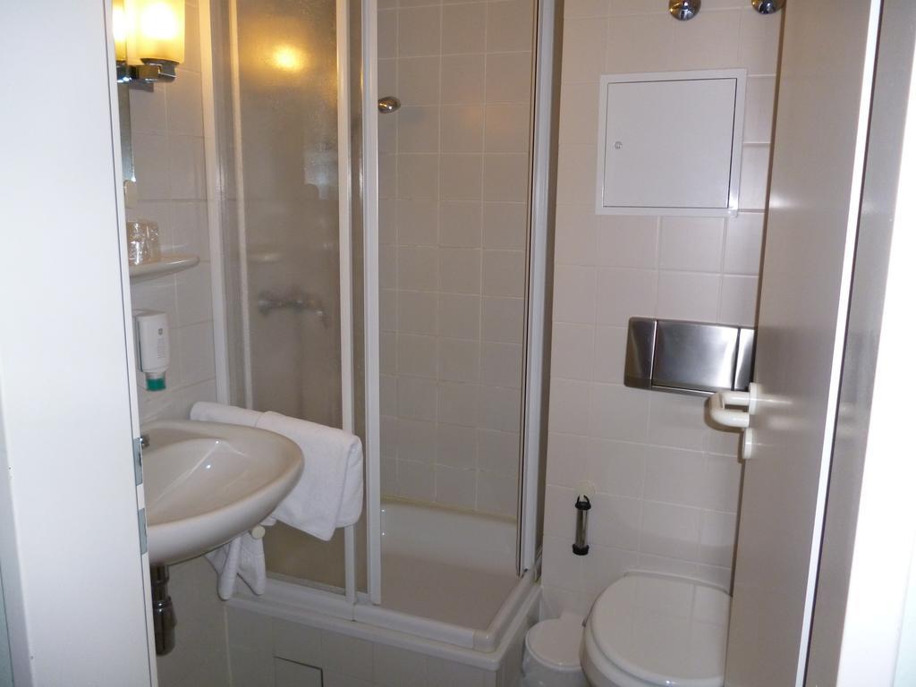 Hotel Brandenburg Кёнигс-Вустерхаузен Номер фото